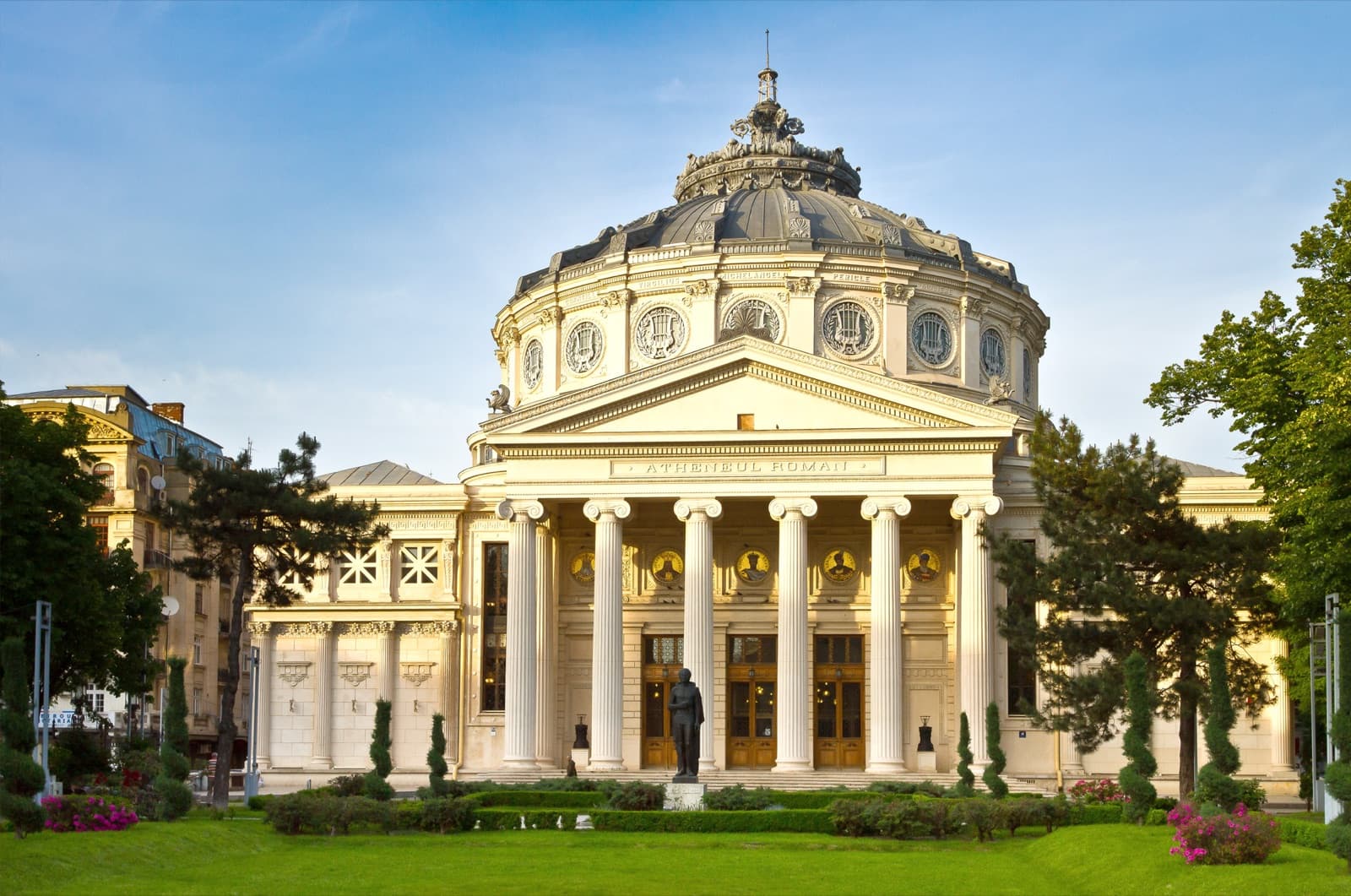 Ateneul Român la asfințit